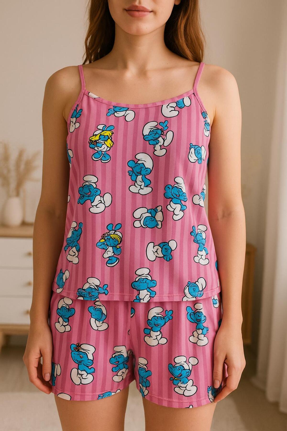 Pembe Çizgifilm Şirinler Milan Likralı Örme İp Askılı Şortlu Pijama Takımı